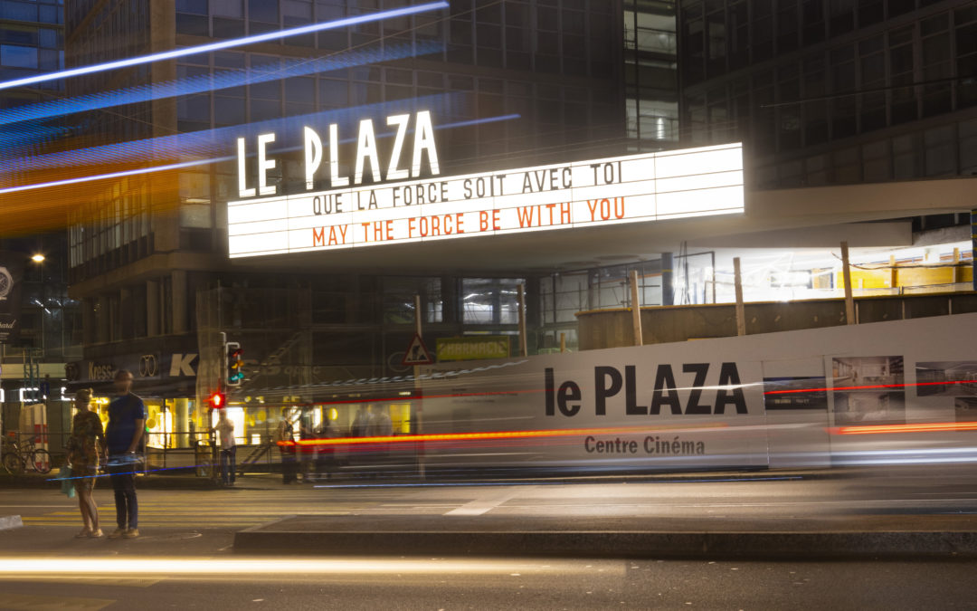 Retour de l’enseigne lumineuse