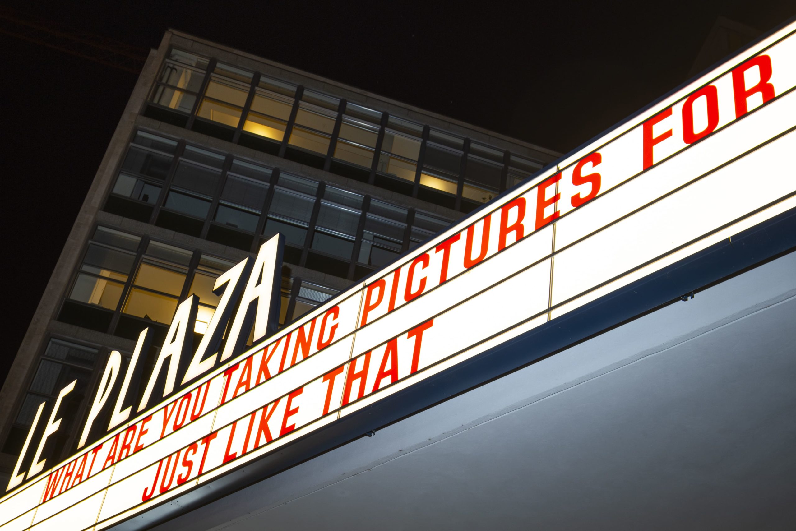 L’ERRANCE DE WENDERS ET LA FRÉNÉSIE DES IMAGES